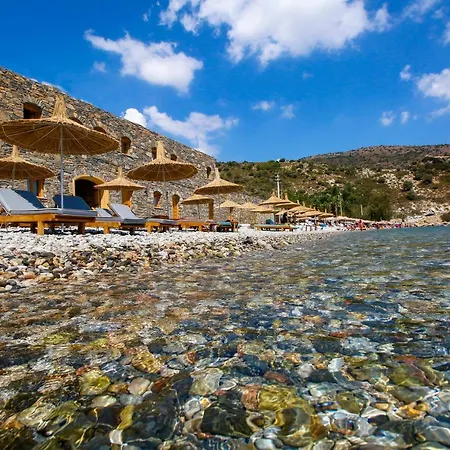 Hotel Kargilos & 3*