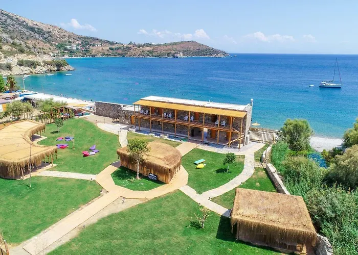 Kargilos & Hotel 3*